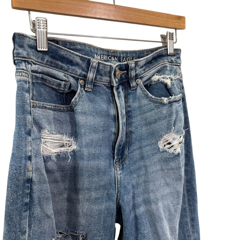 American Eagle Stretch Distressed Mom Straight Jean Size 6‎ - Picture 3 of 9